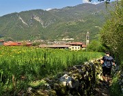 93 Il sent. 507A tra muri a secco ci porta a Stabello